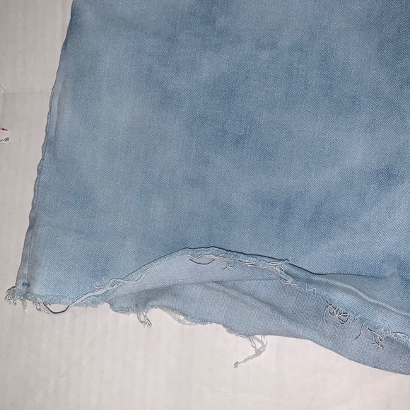 Universal Thread High Rise Midi Denim Shorts Size 12 - Picture 4 of 6